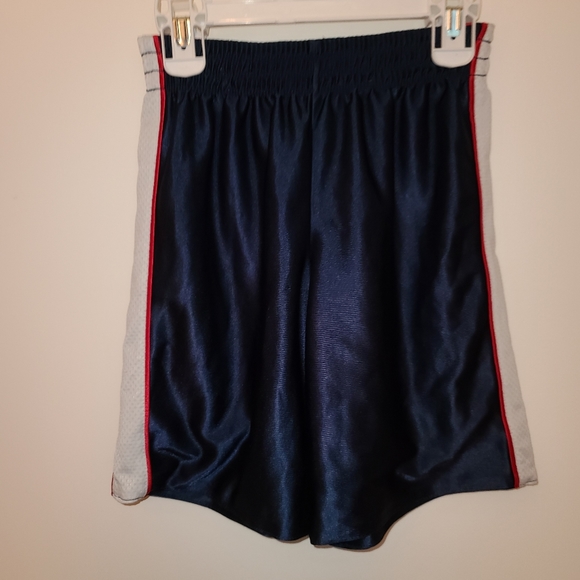 Boys reversible basketball shorts - Picture 4 of 5